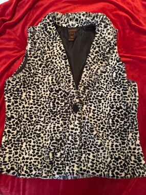 Multiples Black and White Faux Fur Leopard Print Vest